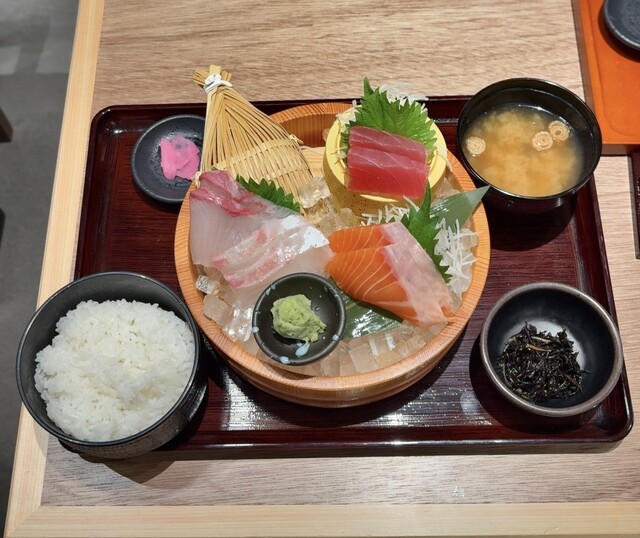江坂海鮮食堂 はなれ おーうえすと的實拍高清圖