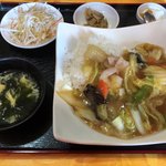 華龍飯店的实拍图