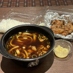 元祖肉肉うどん 中洲店的實拍圖