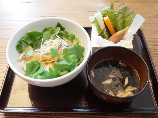 ufotable Cafe Tokyo的实拍高清图