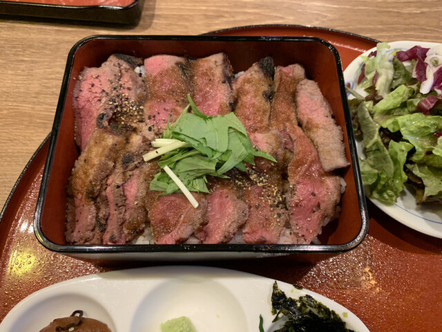肉割烹バル 牛牛 GYUGYU 祇園本店的實拍高清圖