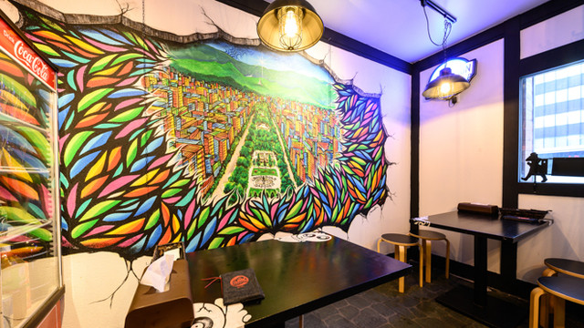 Hot Spice Shop Hood Dog的实拍高清图