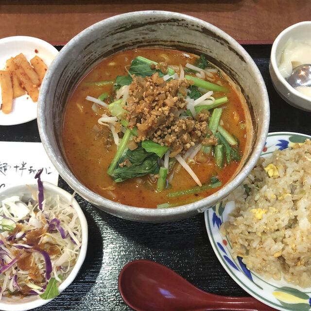 東和酒場的實拍高清圖