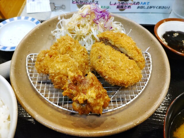 とんかつ ながた園 コスモタワー店的實拍高清圖