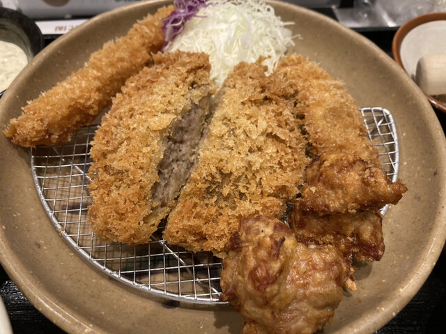 とんかつ ながた園 コスモタワー店的實拍高清圖