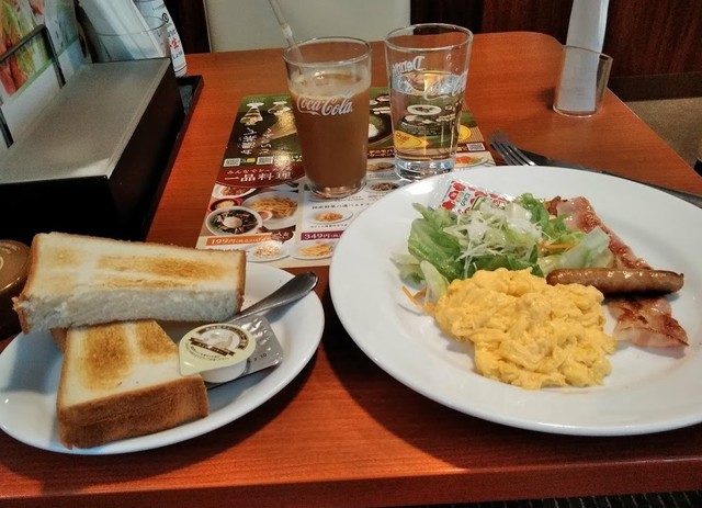 デニーズ 新宿中央公園店‎的实拍高清图