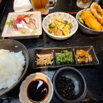 よってこや的实拍图