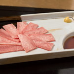炭火焼肉ながとや的实拍图