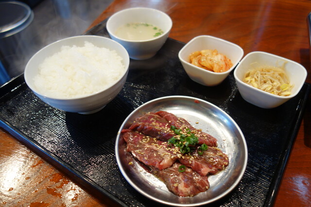 大阪焼肉 うしとみ的实拍高清图