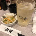 焼き鳥 海鮮居酒屋 浪花 新宿本店的实拍图