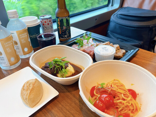 サフィール踊り子 カフェテリア的實拍高清圖