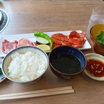 recommendations for 焼肉 The INNOCENT CARVERY 新丸ビル店