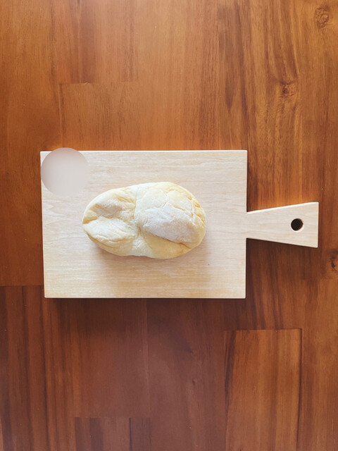 MILK IN BREAD的实拍高清图