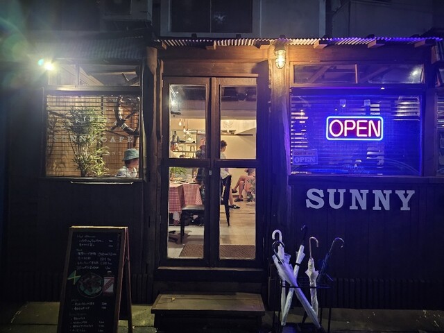 CARIBBEAN RESTAURANT SUNNY CAFE的實拍高清圖