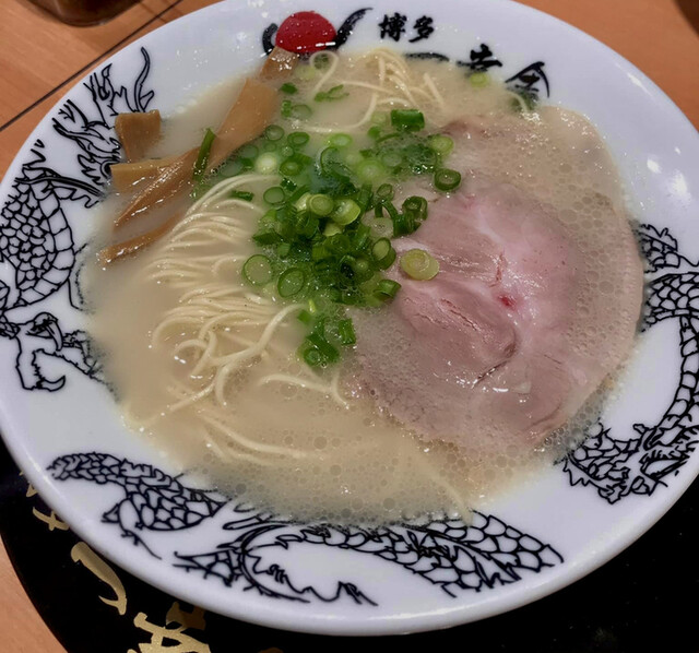 recommendations image for 博多一幸舎 京都拉麺小路店