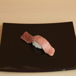 寿司菜的实拍图