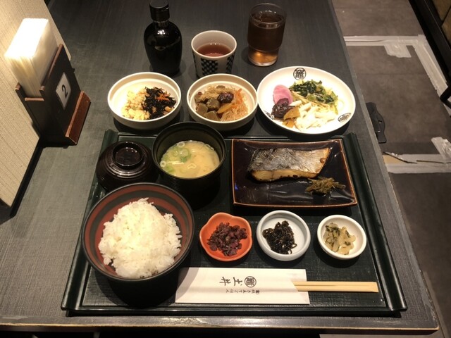 竈炊き立てごはん 土井 京都駅八条口店的實拍高清圖