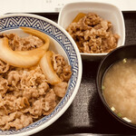 吉野家 札幌狸小路店的實拍圖