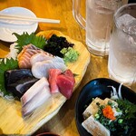 魚○本店的實拍圖