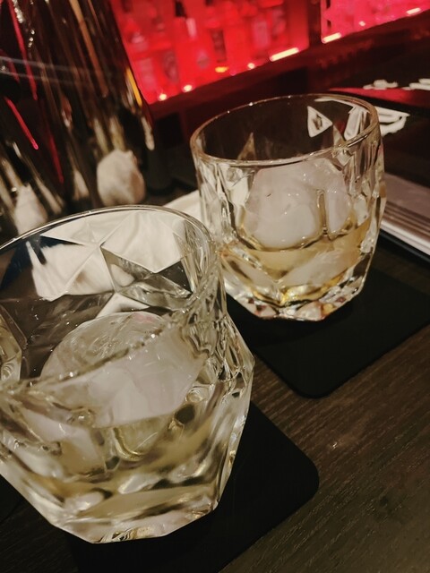 BAR ライオン的實拍高清圖