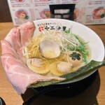 熟成醤油らーめん 十二分屋 城陽店的实拍图
