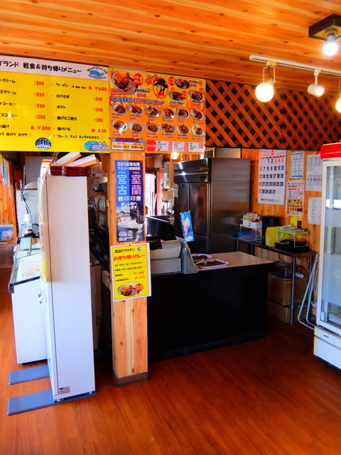 カレーショップコロンボ 白鳥湾展望台店的实拍高清图