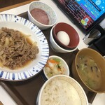 すき家 鶯谷店的實拍圖