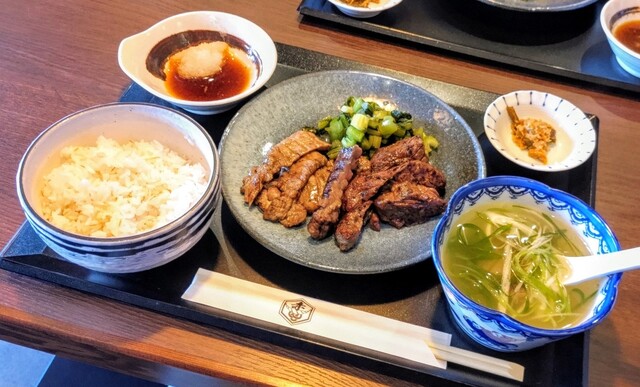 炭焼牛たん 赤兵衛分店的实拍高清图