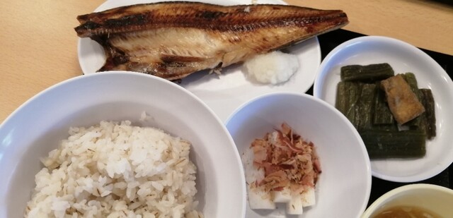 監獄食堂的實拍高清圖