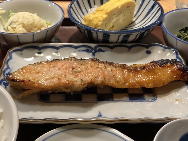 炭火焼魚定食と釜戸ごはん 天四食堂的實拍高清圖