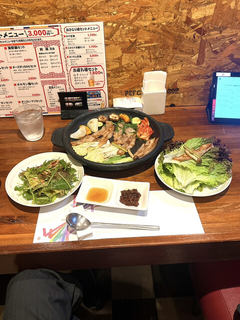 韓国料理 内房的实拍高清图