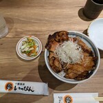 十勝豚丼 いっぴん ニッセイビル店的實拍圖