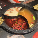 四川伝統火鍋 蜀漢 金山店的實拍圖