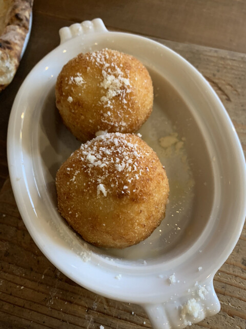 ザッツ ピザ 南堀江店的實拍高清圖