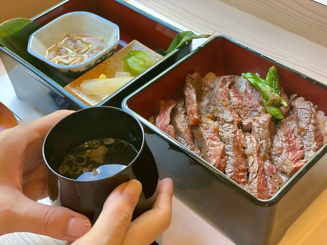 肉と庭 まつを的实拍高清图