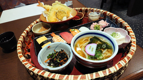 和食と甘味処 漱石 KYOTO店的实拍图