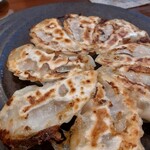 昭和親爺の餃子厨房 亀ちゃん的实拍图