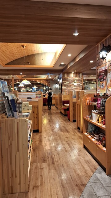 コメダ珈琲店 有楽町ビックカメラ店的实拍高清图