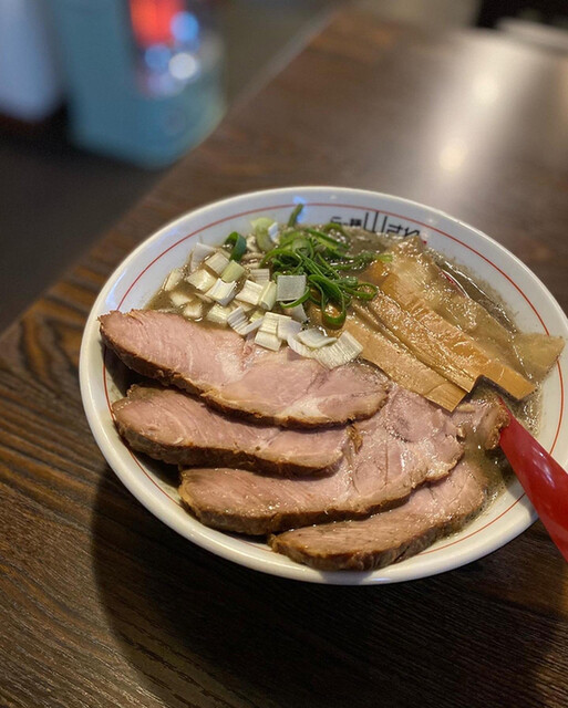 らー麺 山さわ的实拍高清图