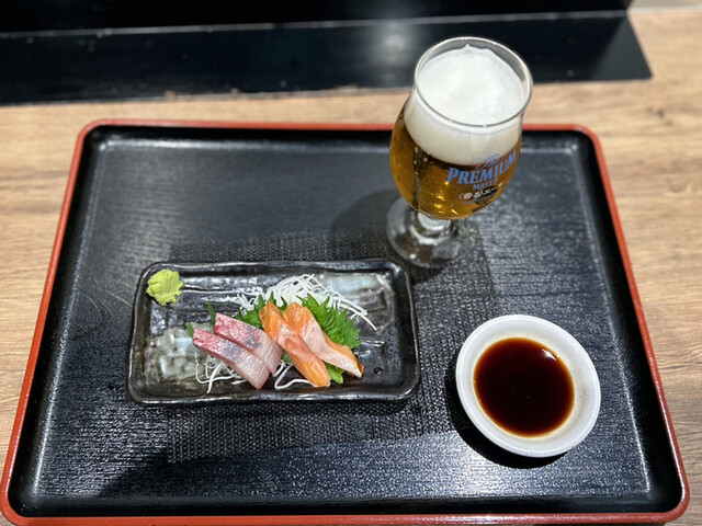 海鮮丼の駅前 阪神梅田店的实拍高清图
