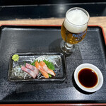 海鮮丼の駅前 阪神梅田店的实拍图