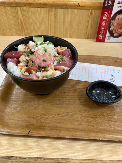 銀八丼 東大赤門前店的实拍高清图