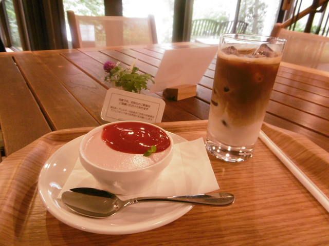 絵本カフェ ちひろ美術館・東京的实拍高清图