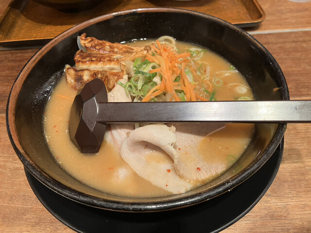 らーめん古潭 なんばCITY店的实拍高清图