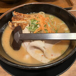 らーめん古潭 なんばCITY店的实拍图