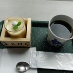 BUG Cafe的實拍圖