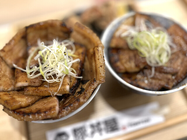 元祖豚丼屋 TONTON 船場センタービル10号館店的实拍高清图