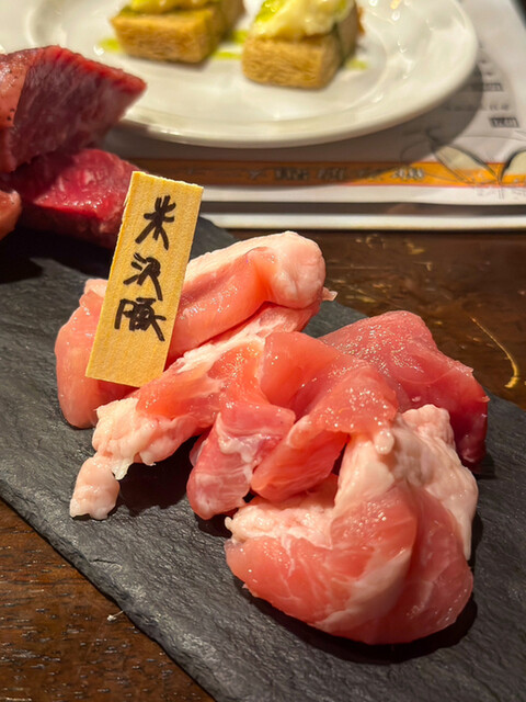 ステーキ居酒屋300B ONE 新宿店的實拍高清圖