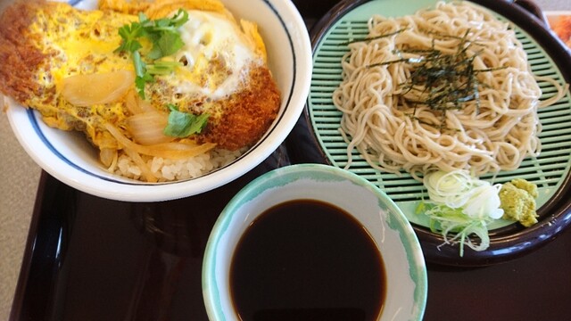 山田うどん 多摩大橋店的實拍高清圖