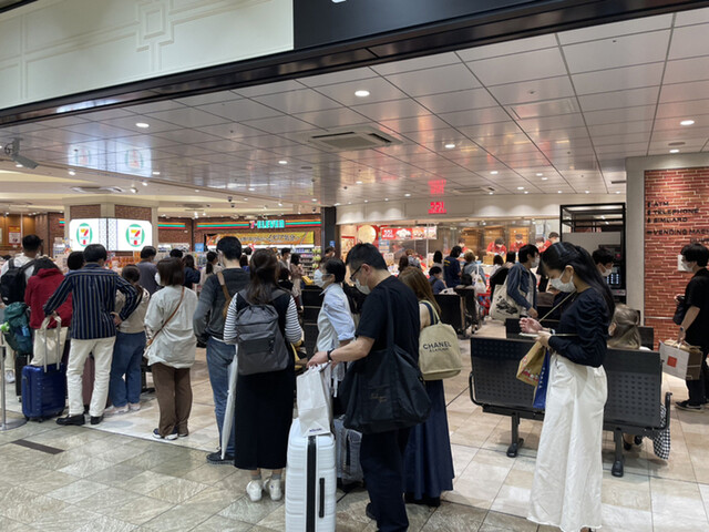 デリカステーション新大阪コンコース乗換的实拍高清图